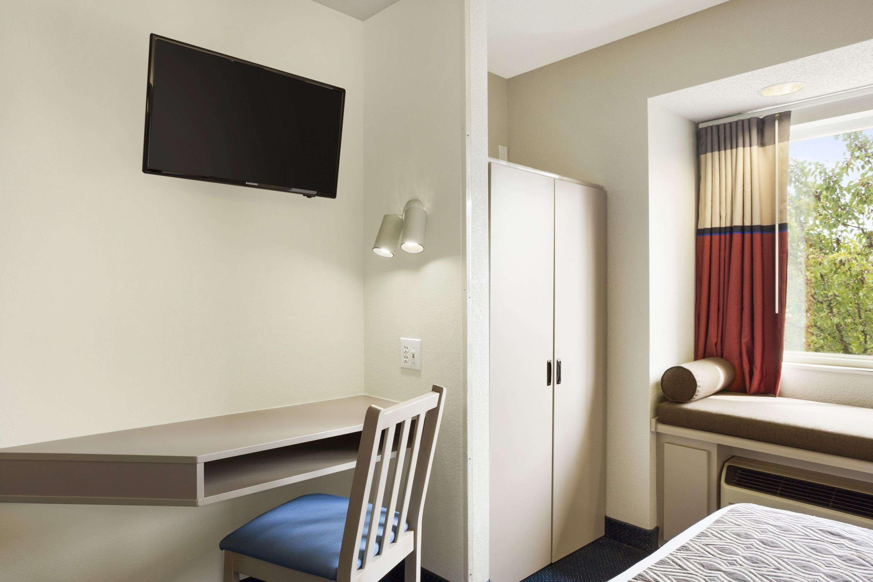 Microtel Inn By Wyndham Louisville East Εξωτερικό φωτογραφία