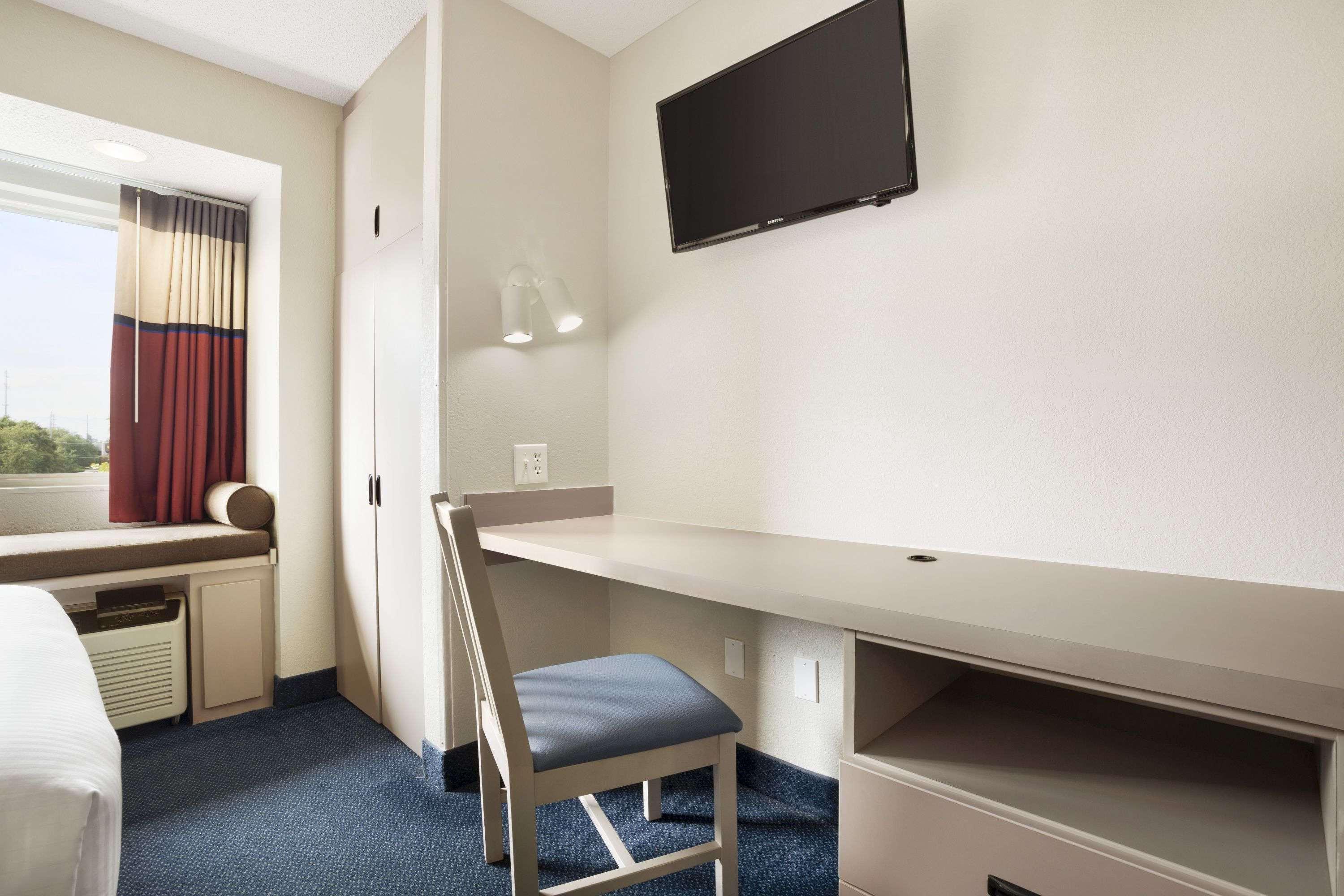 Microtel Inn By Wyndham Louisville East Εξωτερικό φωτογραφία