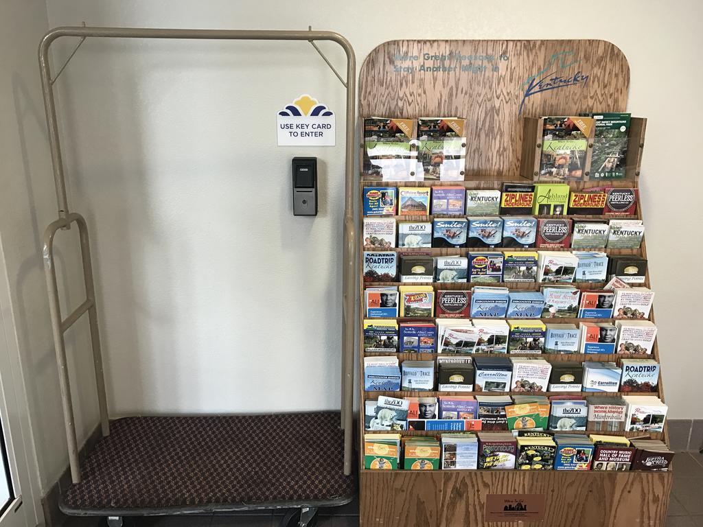 Microtel Inn By Wyndham Louisville East Εξωτερικό φωτογραφία